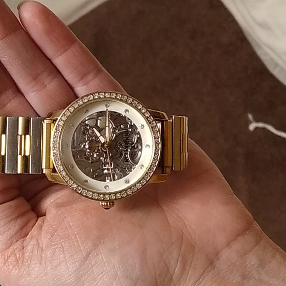 Watch - Picture 3 of 3